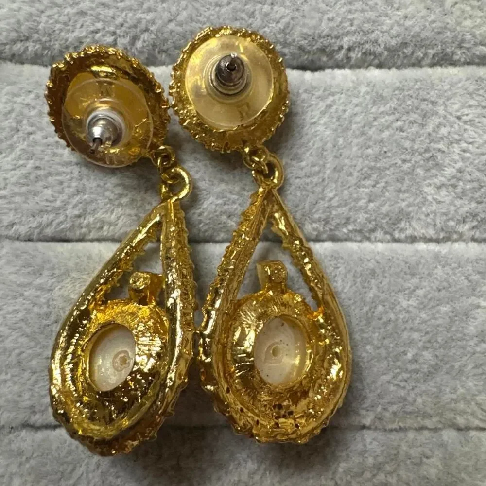 Unbranded Women's Gold and Cream Jewellery